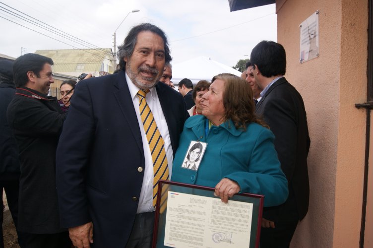 Entregan inmueble fiscal por cinco años a la Agrupación de Derechos Humanos de la Región de Coquimbo Entregan inmueble fiscal por cinco años a la Agrupación de Derechos Humanos de la Región de Coquimbo