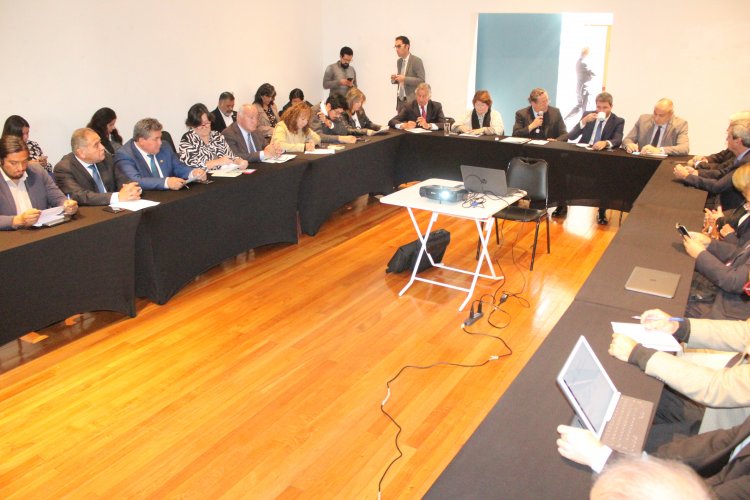 Consejo Regional y autoridades de San Juan acuerdan avanzar en conjunto para reactivar el proyecto Túnel de Agua Negra