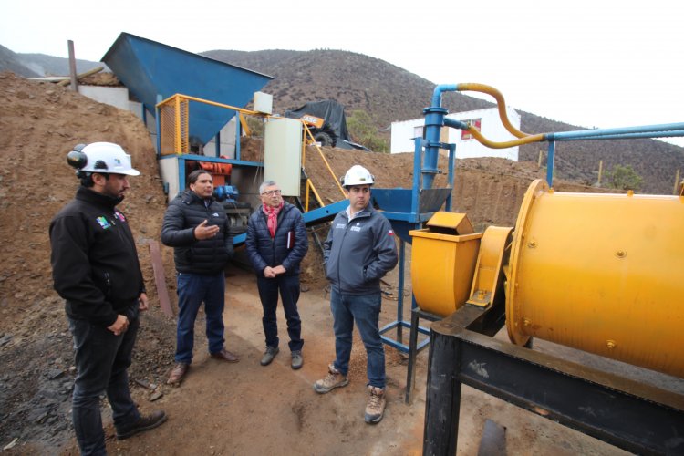Autoridades aseguran que dentro de tres meses estarían operativas las Plantas Mineras de Canela y Punitaqui
