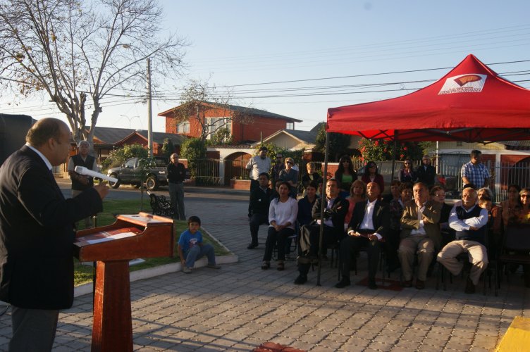 Con Fondo de Iniciativas Locales del GORE y Presupuestos Participativos recuperan plazas en La Serena