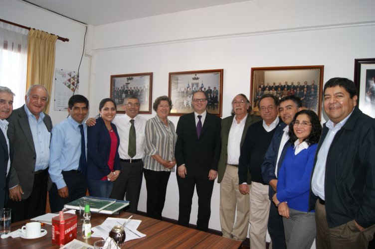 Comisión de Fomento Productivo del CORE analiza y evalúa nuevas tecnologías de monitoreo de aguas contaminadas