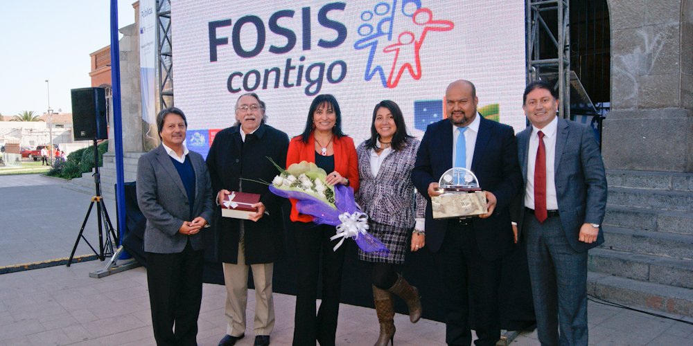 Gobierno Regional y FOSIS entregan $400 millones para apoyar a los emprendedores locales