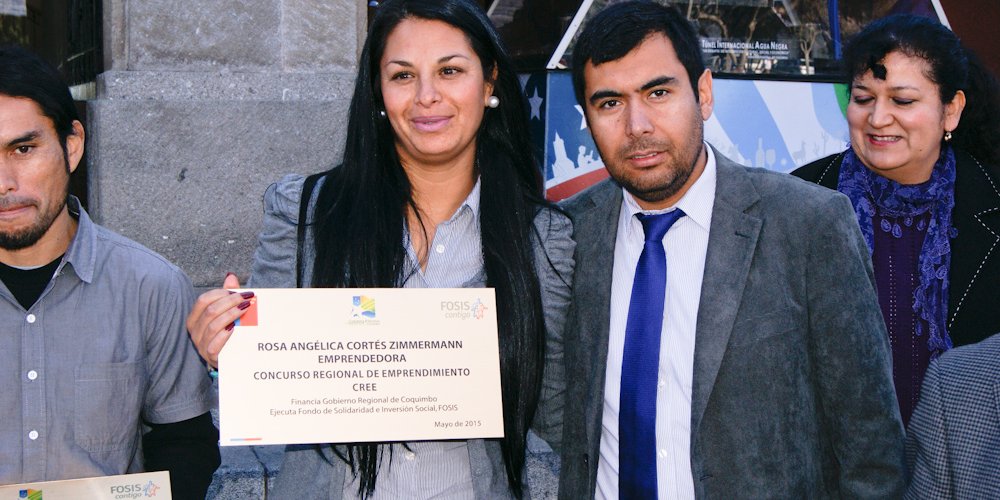 Gobierno Regional y FOSIS entregan $400 millones para apoyar a los emprendedores locales