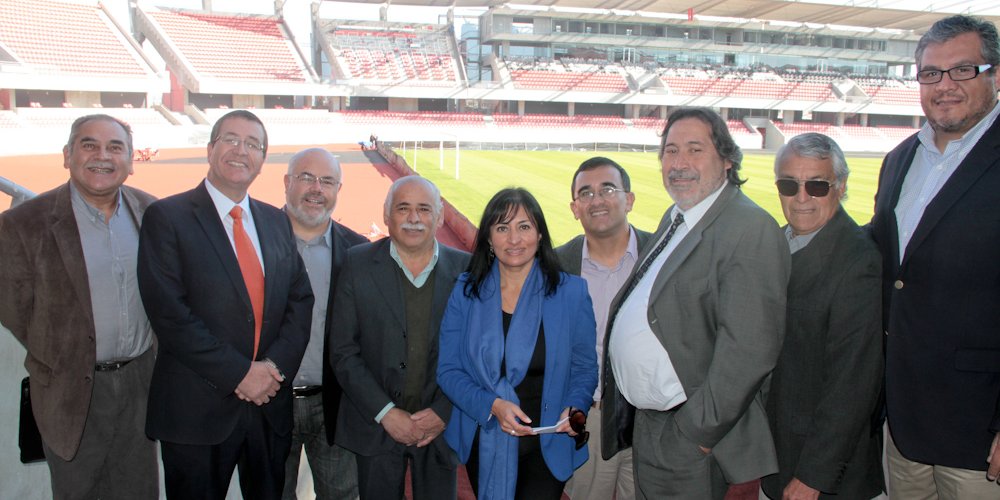 Autoridades regionales constatan en terreno avances de los últimos detalles para terminar el Estadio La Portada