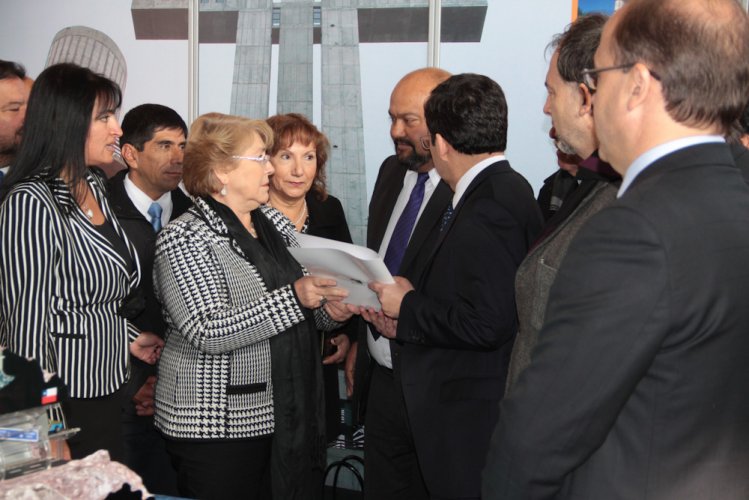 CORE entrega a la Presidenta una carta solicitando que el Estado asuma titularidad de denominación de origen del Pisco