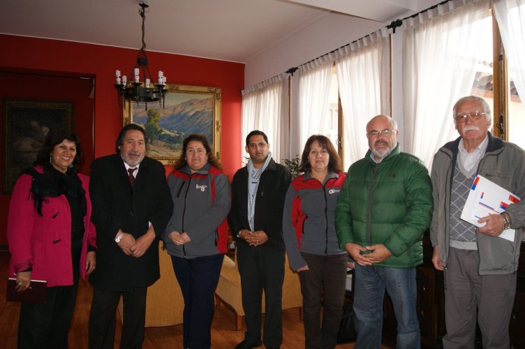 Constituyen mesa de trabajo para seguimiento de proyecto de reposición del Centro de Salud Emilio Schaffhauser