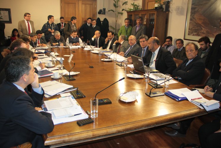 Consejeros participan en comisión de recursos hídricos de la cámara de diputados por problemas con Aguas del Valle