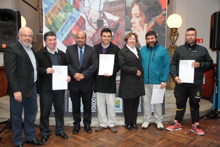 CORE entrega fondos concursables de cultura a más de 47 beneficiarios de la provincia de Elqui