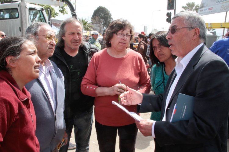 Ministros de Economía y Trabajo recorren zona de catástrofe en Coquimbo y anuncian medidas de emergencia para damnificados
