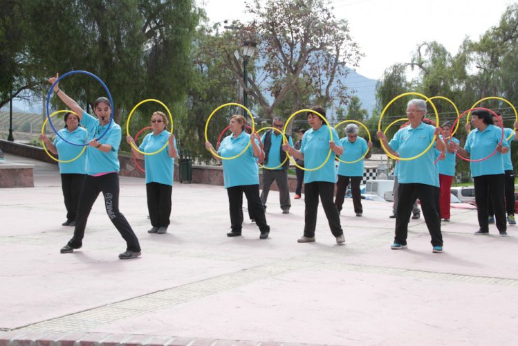 Adultos mayores de Monte Patria disfrutan del deporte recreativo gracias a fondo del Gobierno Regional