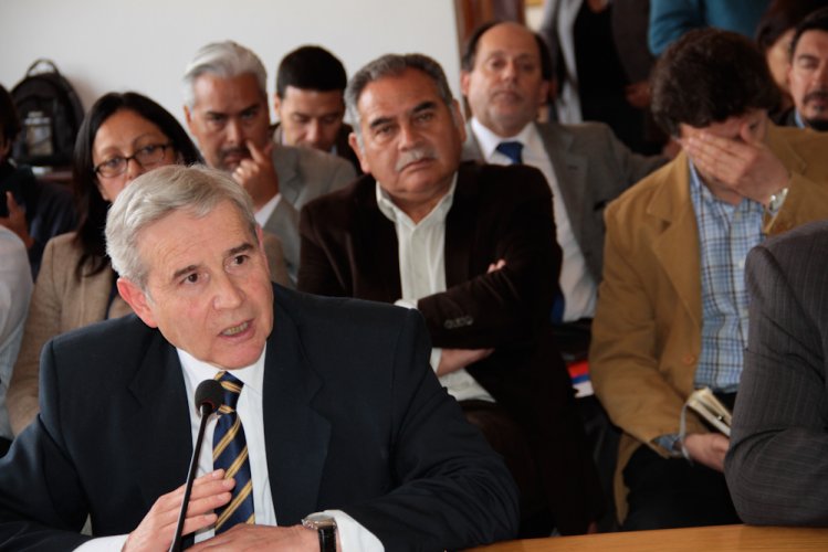 Discusión por CDT regional se mantendrá en comisión de Salud y Deportes del CORE