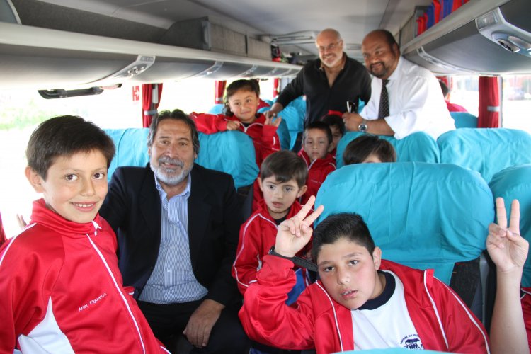 Club de Taekwondo inicia viaje para participar en torneo sudamericano que se realizará en Argentina