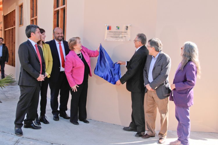 Presidenta Bachelet inaugura moderno complejo deportivo para Pisco Elqui