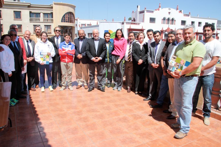 Jóvenes talentos del deporte regional agradecen apoyo del CORE para participar en torneos de alto rendimiento