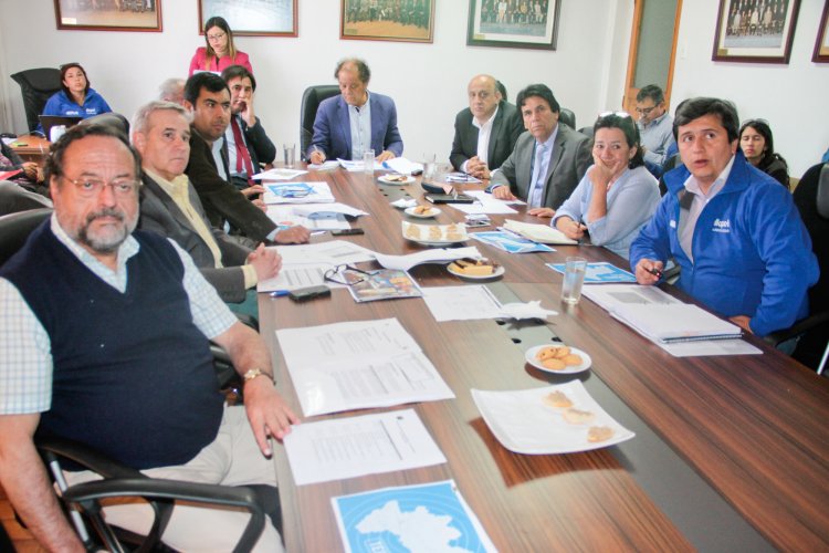 Alcaldes se reúnen con el CORE para plantear principales necesidades de comunas afectadas por el terremoto