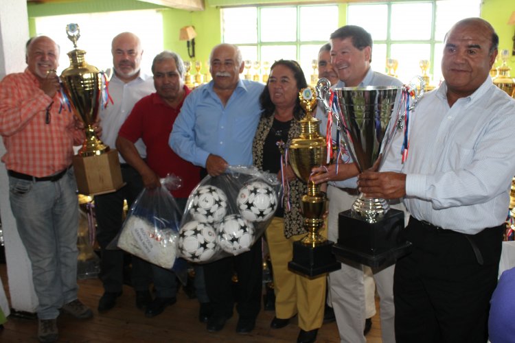 Gobierno Regional entrega millonarios recursos para implementación de la ANFA local