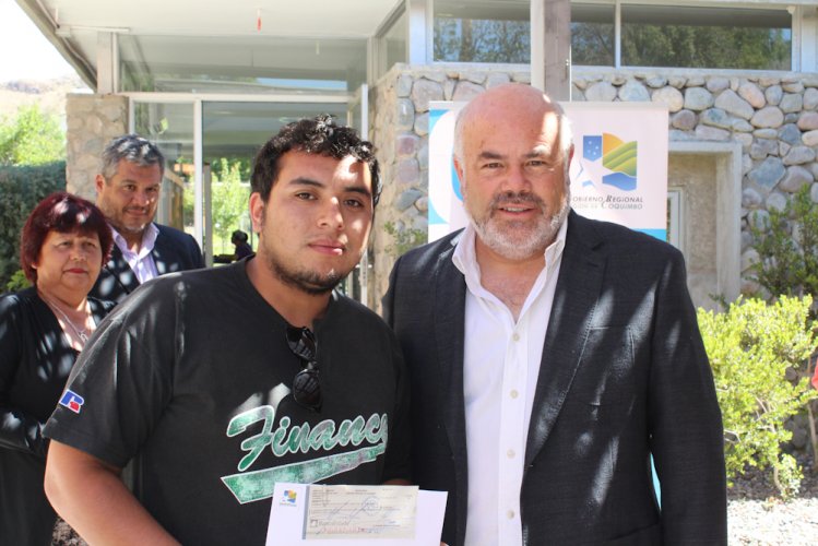 Más de 83 millones de pesos otorgó el Gobierno Regional para iniciativas de vida saludable y deportivas en la provincia de Elqui