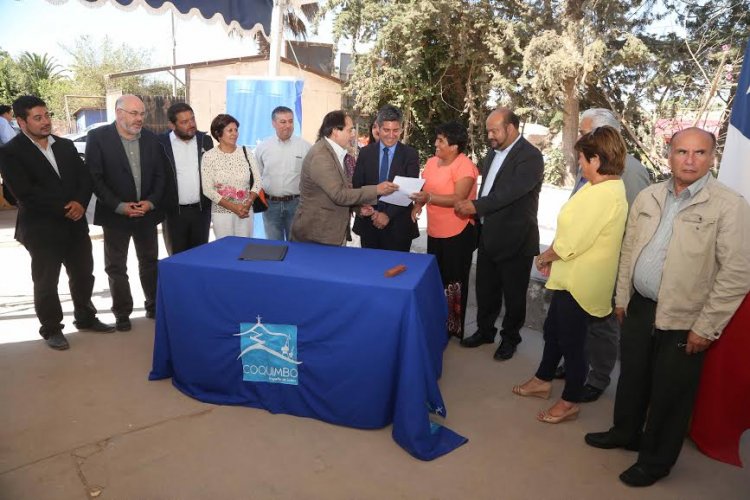 Empresa constructora recibe oficialmente el terreno donde comenzará a construir el CESFAM de Pan de Azúcar