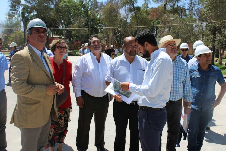 Consejeros Regionales fiscalizan proyecto de Mejoramiento de la Plaza de Vicuña