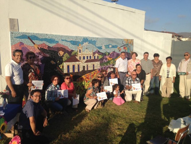 Inauguran en Las Compañías mural construido por vecinos
