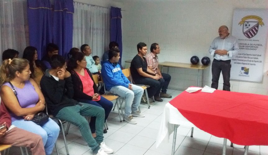 Culmina exitosa escuela de fútbol para jóvenes de Las Compañías