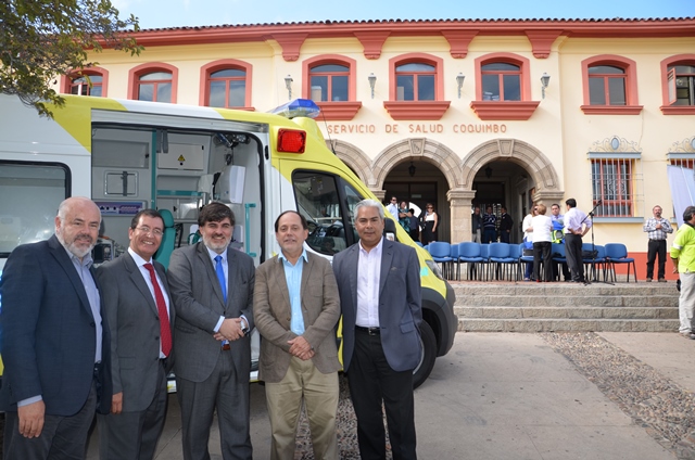 Entregan ocho ambulancias para seis hospitales de la región