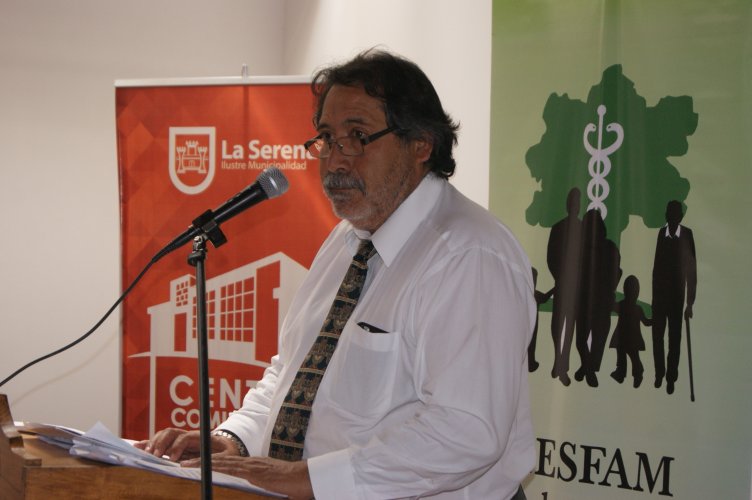 90 usuarios del CESFAM Cardenal Caro se benefician con proyecto de medicina integrativa financiado por el CORE