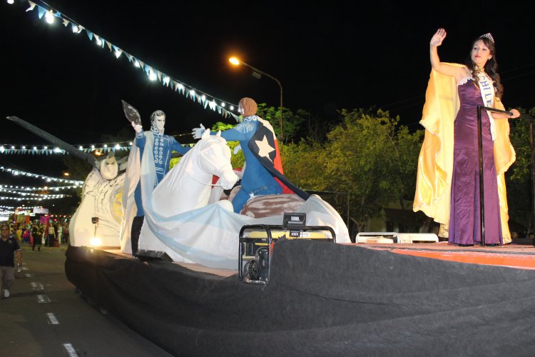 Autoridades regionales visitan el stand regional en la Fiesta del Sol en su penúltima jornada