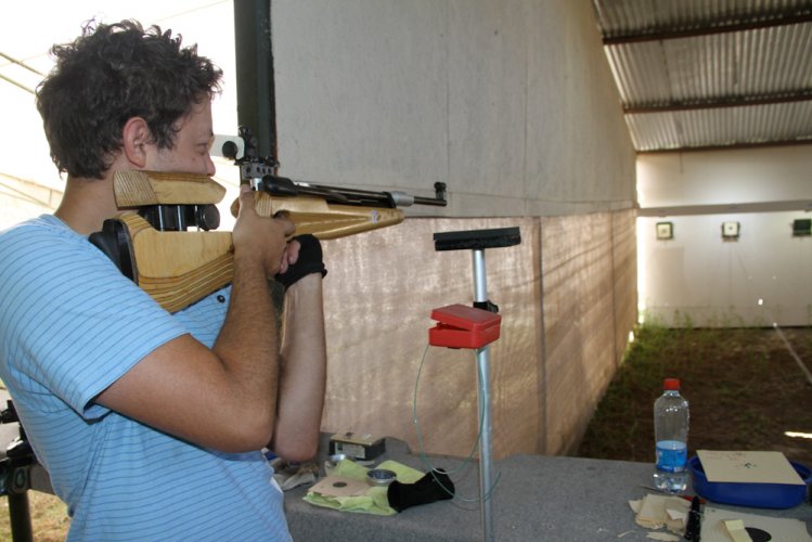 Club Manuel Rodríguez recibe fondos del Gobierno Regional para educar a jóvenes en el tiro deportivo