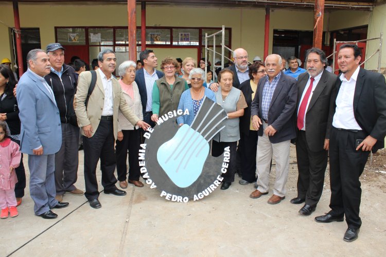 Inician la construcción de un Centro Comunitario donde funcionaba un consultorio en La Antena