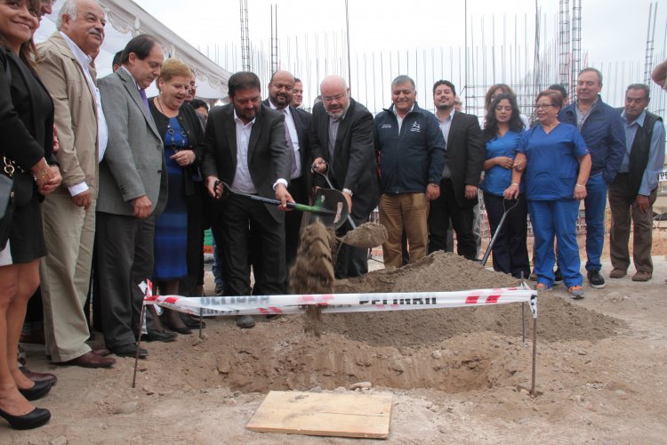 Comunidad de Coquimbo participa en la colocación de la primera piedra el nuevo CESFAM de San Juan