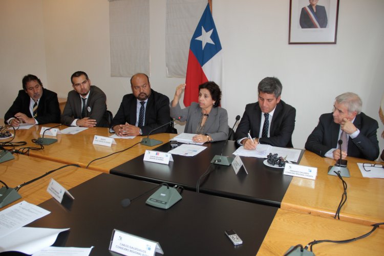 Ministra de Minería se reúne con el Consejo Regional para potenciar desarrollo de la pequeña minería en la región