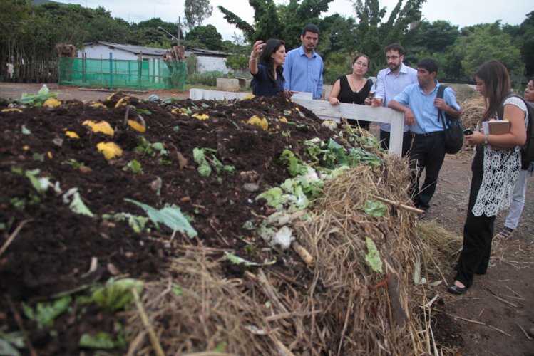 Vecinos de La Herradura adquieren nuevas experiencias en reciclaje en Sao Paulo