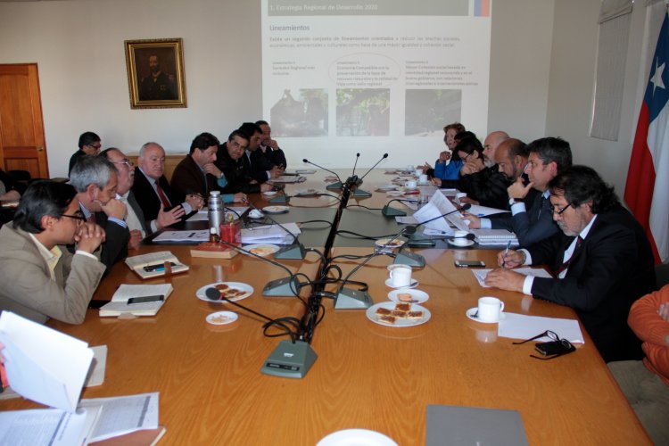 Autoridades se reúnen para delinear Plan de Desarrollo Productivo Regional