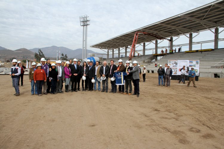 Estadio de Ovalle alcanza un 57% de avance en sus obras