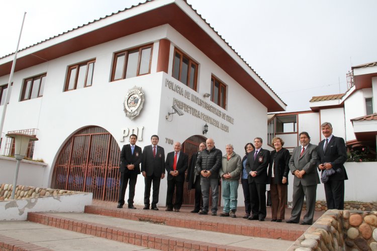 Consejeros conocen en terreno exitosa labor de la PDI a través de su laboratorio de criminalística
