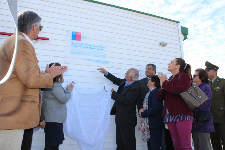 Centro Comunitario y Deportivo José Miguel Carrera de La Pampa cuenta con modernos instalaciones