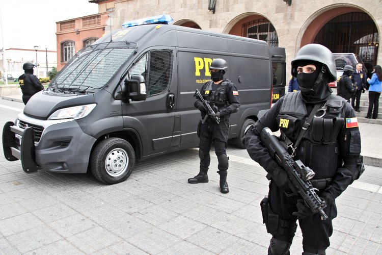 Gobierno Regional hace entrega de moderno vehículo para el grupo de operaciones especiales de la PDI