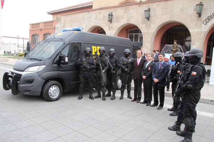 Gobierno Regional hace entrega de moderno vehículo para el grupo de operaciones especiales de la PDI