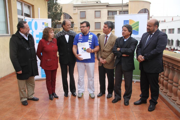 Gobierno Regional entrega más de $24 millones en proyectos deportivos