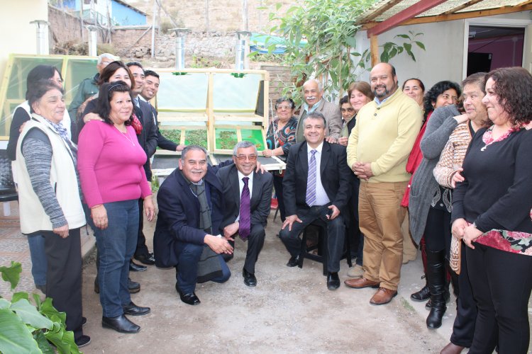 Mujeres emprendedoras concluyen proyecto de secadores solares financiados con fondos del GORE