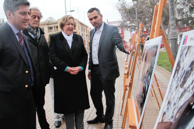 Con exposición fotográfica de pequeños mineros conmemoran el Mes de la Minería
