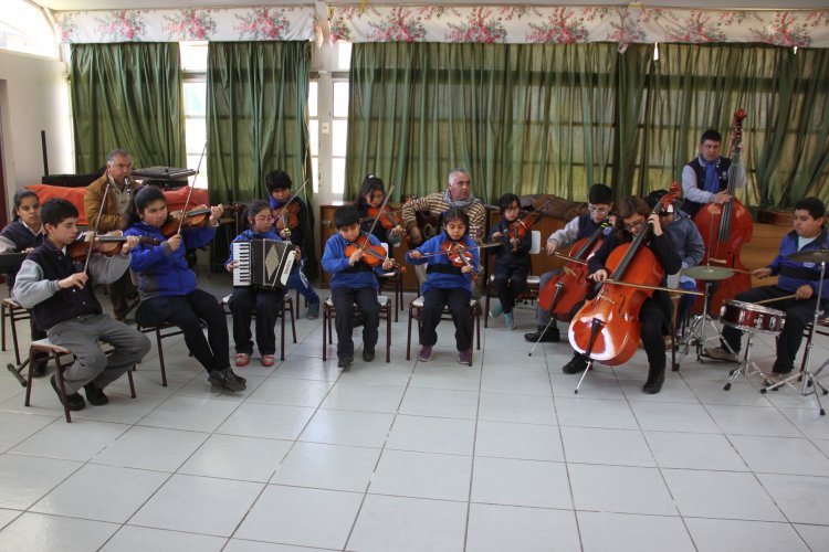 Orquesta del Colegio Luis Braille es elegida por el CORE para representar a la región en la Feria del Libro de Santiago