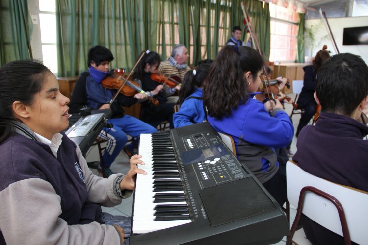Orquesta del Colegio Luis Braille es elegida por el CORE para representar a la región en la Feria del Libro de Santiago