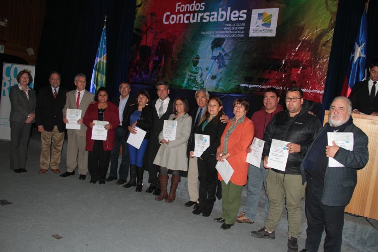 Gobierno Regional realiza masiva entrega de fondos concursables a gestores de Elqui y Limarí