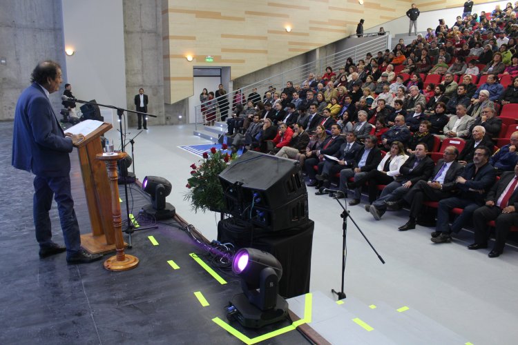 Vecinos y vecinas de Los Vilos celebran inauguración de nueva Casa de La Cultura