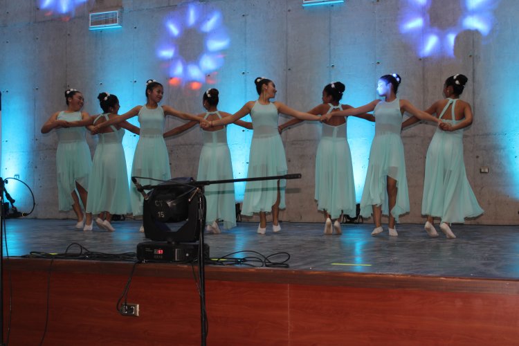 Vecinos y vecinas de Los Vilos celebran inauguración de nueva Casa de La Cultura