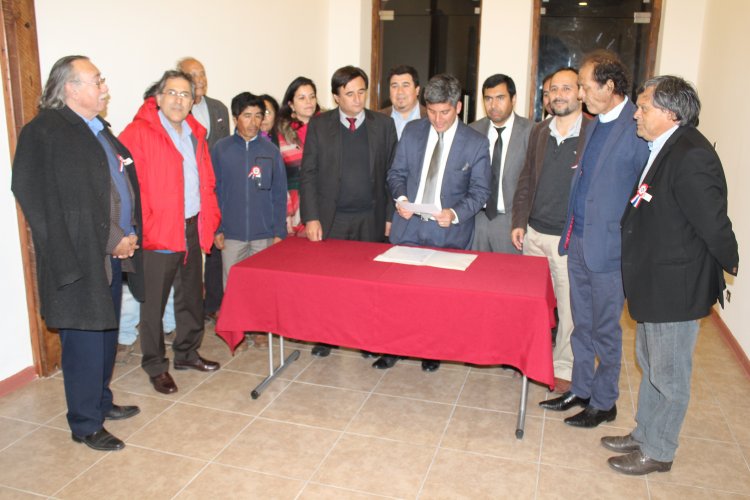 Habitantes de Huentelauquén Norte contarán con esperado sistema de alcantarillado tras haberse destrabado millonario proyecto