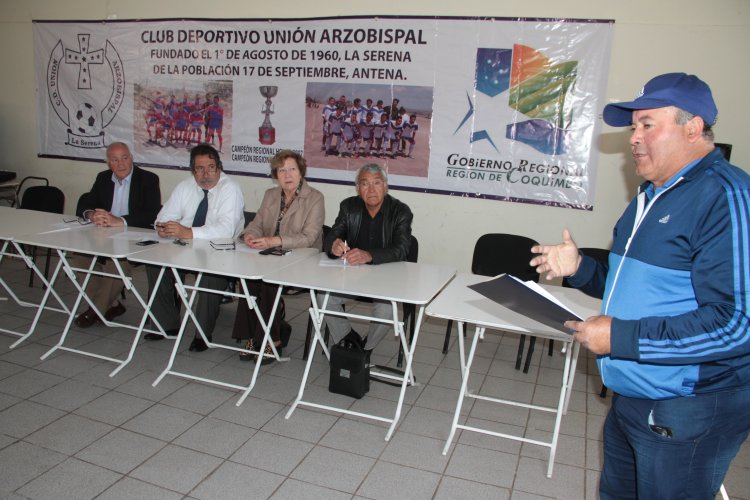 Dirigentes deportivos de La Antena solicitan apoyo al CORE para mejorar Club de Fútbol Luis Amenábar