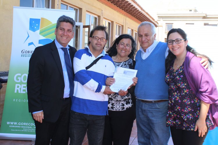 Gobierno Regional entrega recursos a los ganadores del primer Fondo Editorial Binacional